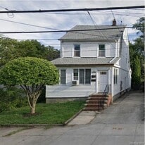 248-11 89th Ave in Queens, NY - Building Photo