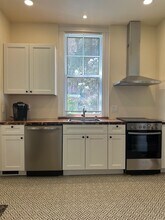 48 S Hamilton St in Poughkeepsie, NY - Building Photo - Building Photo