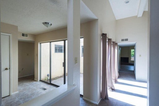 5301 Calle Serena Northwest in Albuquerque, NM - Foto de edificio