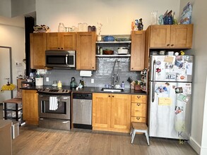 20 Sunnyside St in Boston, MA - Building Photo - Building Photo