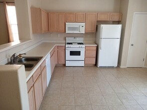 728 Nicklaus Dr SW in Albuquerque, NM - Building Photo - Building Photo