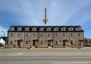 5906 S Bellview Rd in Rogers, AR - Building Photo