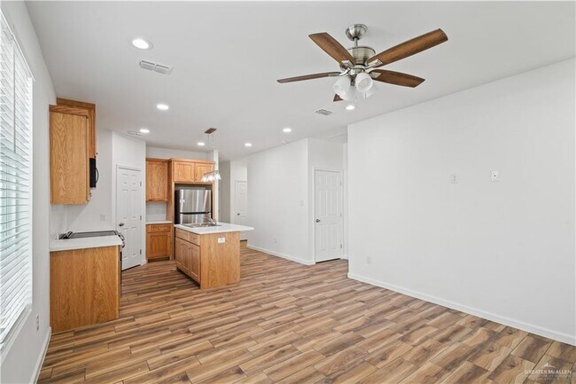 10 San Andres in Edinburg, TX - Building Photo - Building Photo