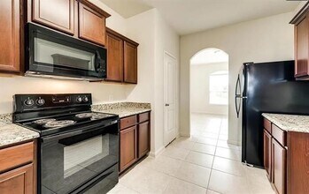 1438 Park Trails Blvd in Princeton, TX - Building Photo - Building Photo