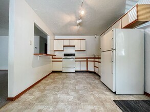 3624 W 27th St in Muncie, IN - Building Photo - Building Photo