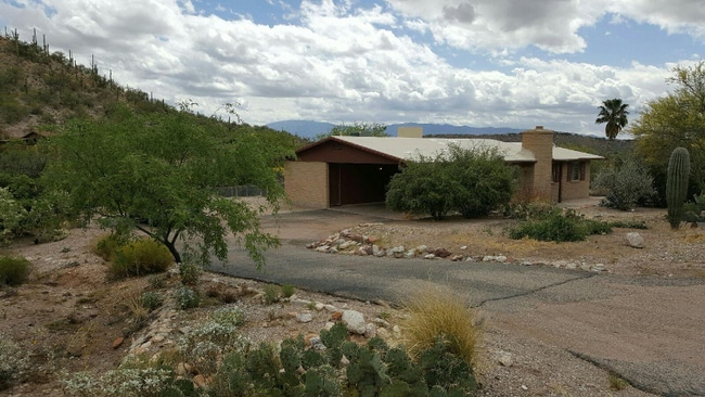 5180 N Kolb Rd in Tucson, AZ - Building Photo - Building Photo