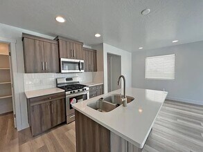 4104 Phobos Ln in Saint George, UT - Building Photo - Building Photo