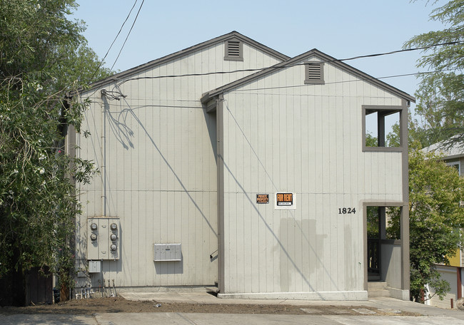 1824 Cavallo Rd in Antioch, CA - Foto de edificio - Building Photo