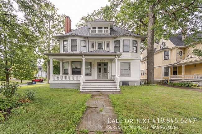 property at 2274 Robinwood Ave