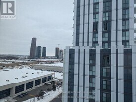 10 Honeycrisp Cres in Vaughan, ON - Building Photo