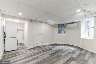 2019 Locust St in Philadelphia, PA - Building Photo - Building Photo
