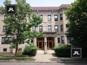 145 Freeman St in Brookline, MA - Building Photo - Building Photo