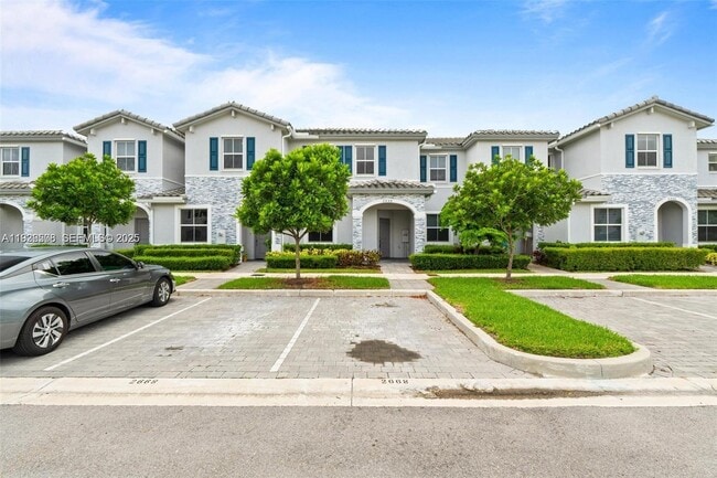 2668 SE 19th St in Homestead, FL - Building Photo - Building Photo