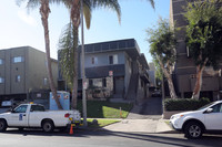 5044 Maplewood Ave in Los Angeles, CA - Foto de edificio - Building Photo