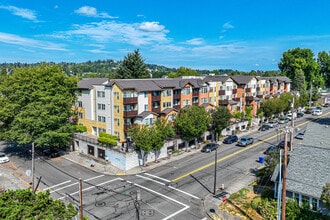 Liberty Square in Renton, WA - Foto de edificio - Building Photo