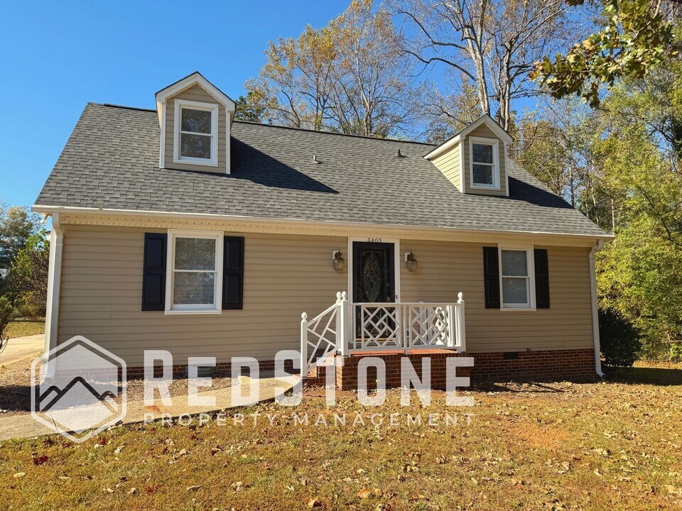 3405 Alamance Rd in Burlington, NC - Building Photo