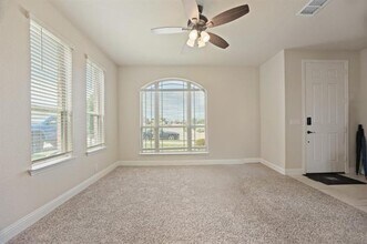 1076 Imperial Eagle Rd in Alvarado, TX - Building Photo - Building Photo