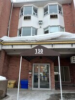 130 Bell Farm Rd in Barrie, ON - Building Photo