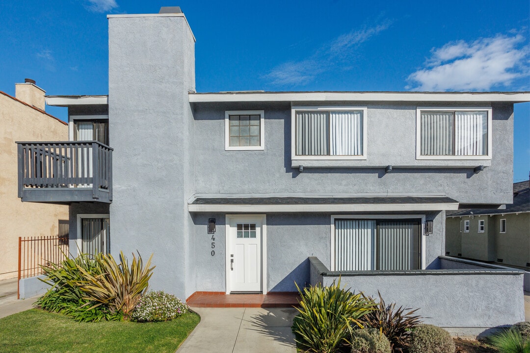 450-456 Coronado Ave in Long Beach, CA - Building Photo