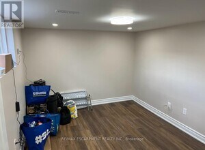 49 Gretna Dr in Brampton, ON - Building Photo - Building Photo