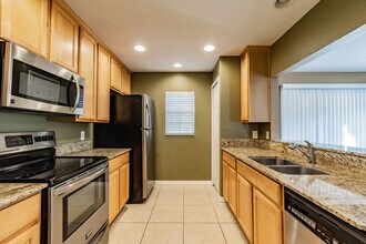 6246 Maisai Rd in Zephyrhills, FL - Building Photo - Building Photo