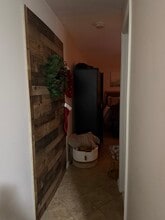 16 Gridley St, Unit Studio Apartment in West Islip, NY - Building Photo - Building Photo