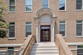 2425 L St NW in Washington, DC - Building Photo - Building Photo