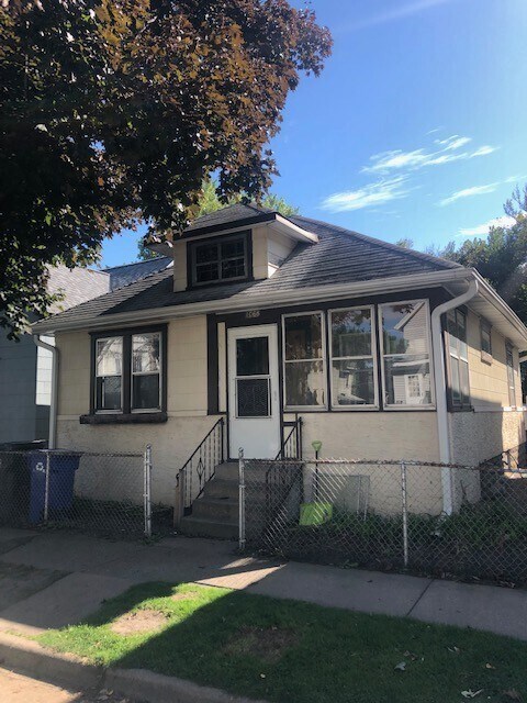 1068 Hatch Ave in St. Paul, MN - Building Photo