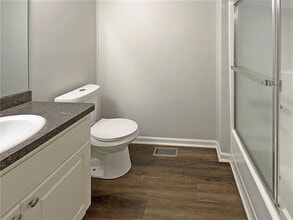 7001 Pat Mell Pl SE in Smyrna, GA - Foto de edificio - Building Photo