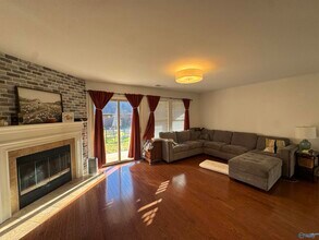 709 Oak Cove Ln NW in Madison, AL - Building Photo - Building Photo