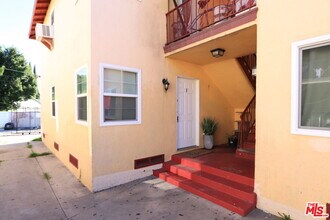 8150 Sepulveda Pl in Los Angeles, CA - Building Photo - Building Photo