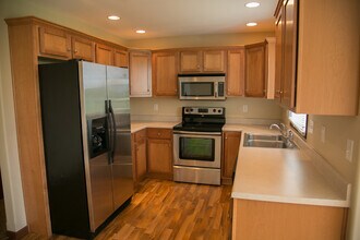 6302 Pawnee Ln in Asbury, IA - Building Photo - Building Photo