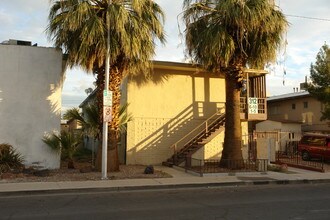 Cleveland Apartments in Las Vegas, NV - Building Photo - Building Photo