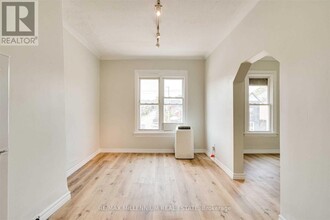 363-363 Barton St E in Hamilton, ON - Building Photo - Building Photo