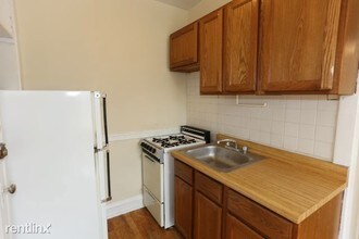 2902 N Mildred Ave-Unit -Unit 2F in Chicago, IL - Building Photo - Building Photo