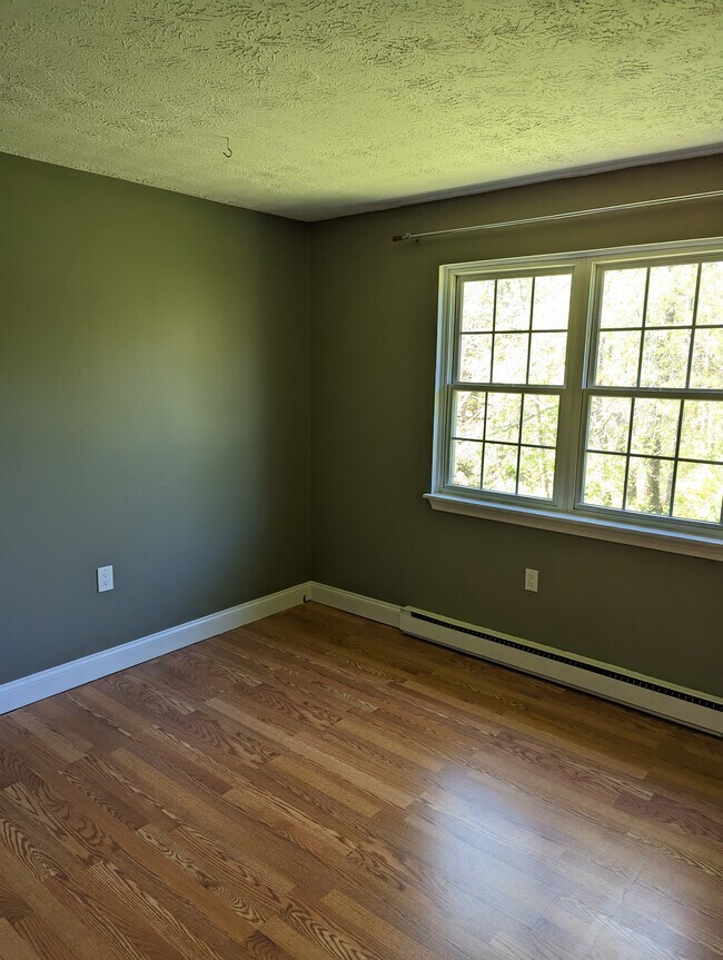 65 Horse Pond Rd, Unit G in Salem, CT - Building Photo - Building Photo