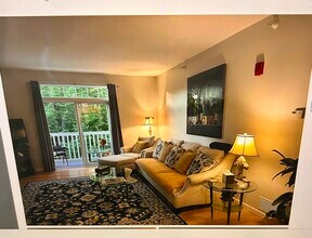 99 Eldredge St in South Burlington, VT - Building Photo - Building Photo