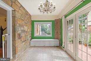 4613 Langdrum Ln in Chevy Chase, MD - Building Photo