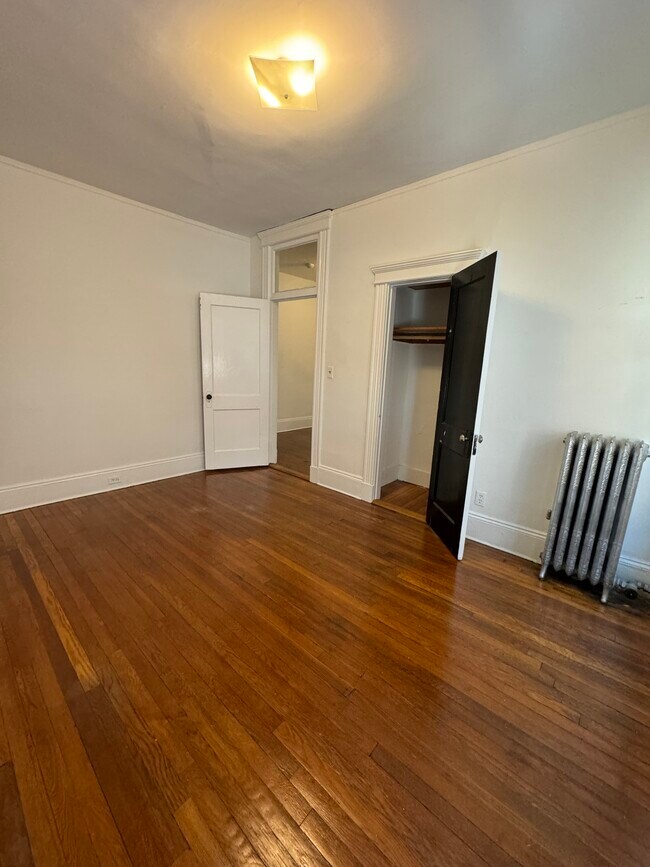 104 Warren St, Unit 6 in Boston, MA - Building Photo - Building Photo