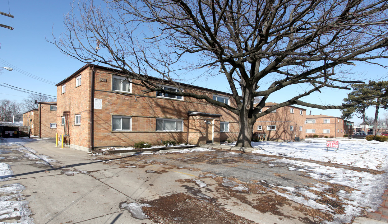 Yearling Circle in Columbus, OH - Building Photo