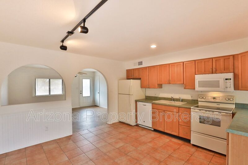 1438 E Sunnyside Dr in Phoenix, AZ - Building Photo