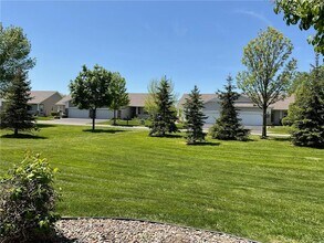 6585 Olive Ln N in Maple Grove, MN - Building Photo - Building Photo