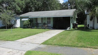 415 New York Ave in St. Cloud, FL - Building Photo