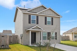 17717 - Sulphur Spgs Wy in Elgin, TX - Building Photo