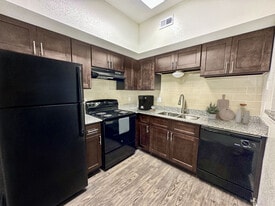 Sunrise Bluffs in Austin, TX - Building Photo