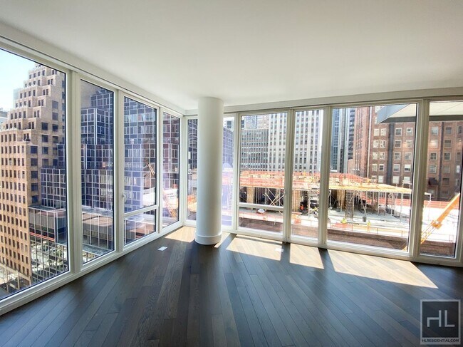 East 44th Street in New York, NY - Building Photo - Building Photo