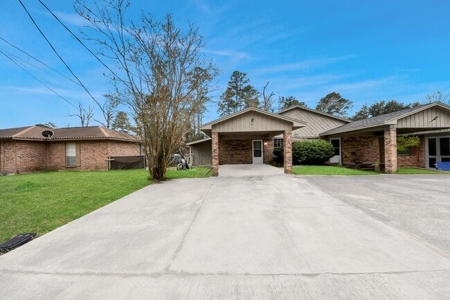 property at 1006 Perry St