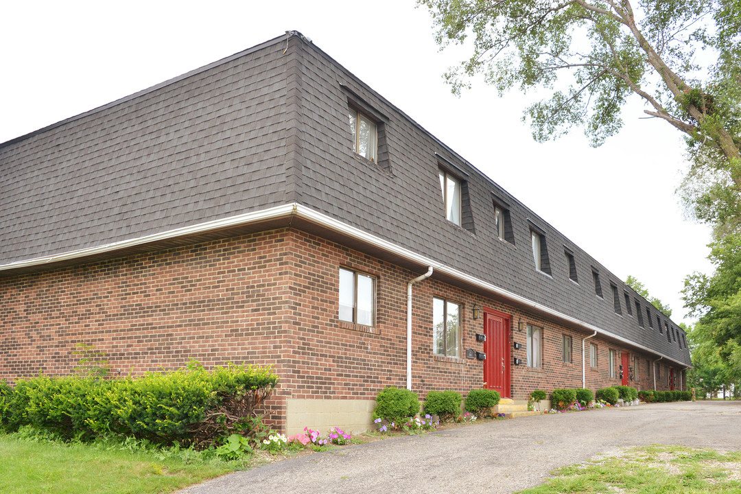 Pine Ridge Apartments in Middletown, OH - Foto de edificio