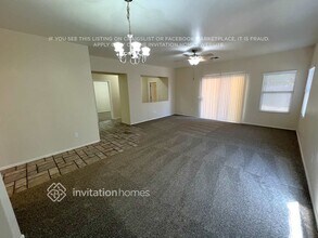8107 E Osage Ave in Mesa, AZ - Building Photo - Building Photo