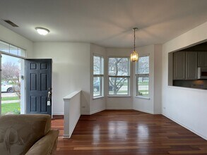 2600 Providence Ave in Aurora, IL - Building Photo - Building Photo